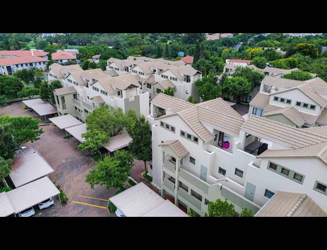 1 BEDROOM APARTMENT FOR SALE IN BRYANSTON